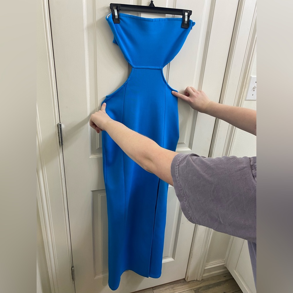 Blue maxi